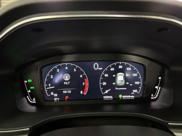 Used 2024 White Acura Base image 21