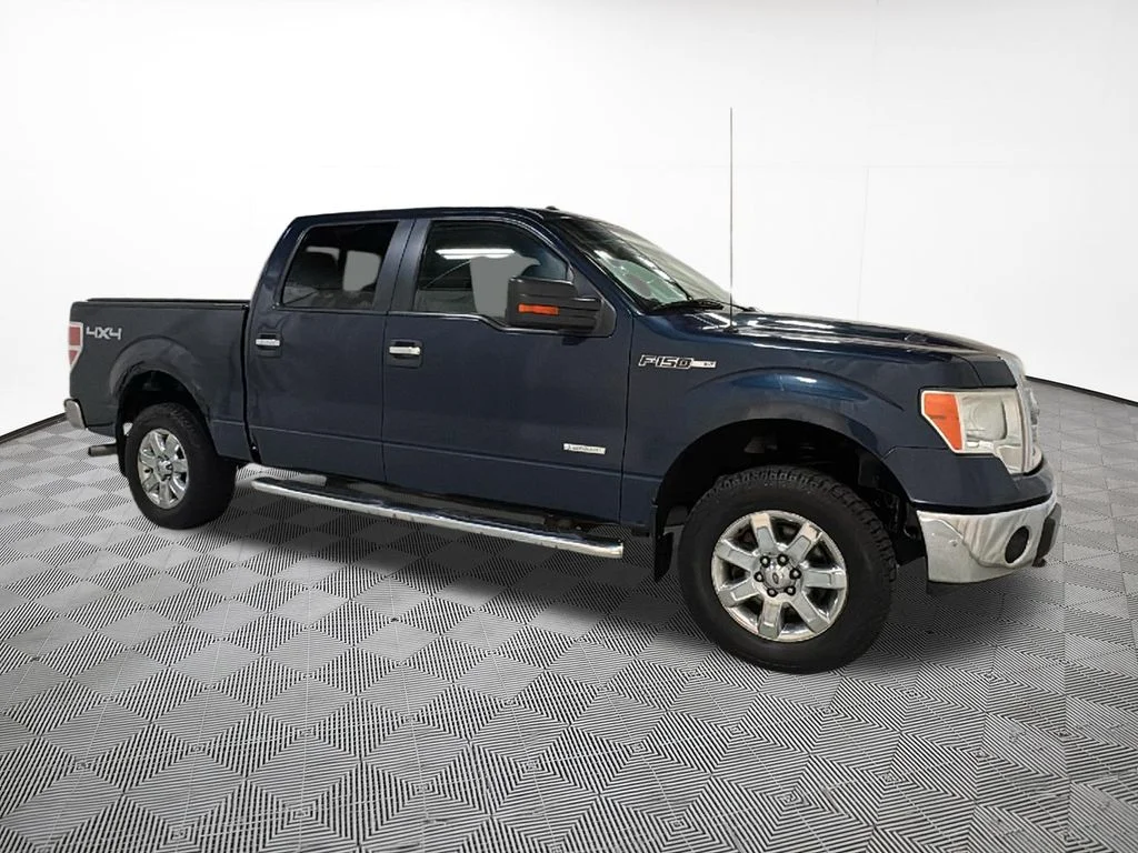Used 2013 Blue Ford XLT image 5