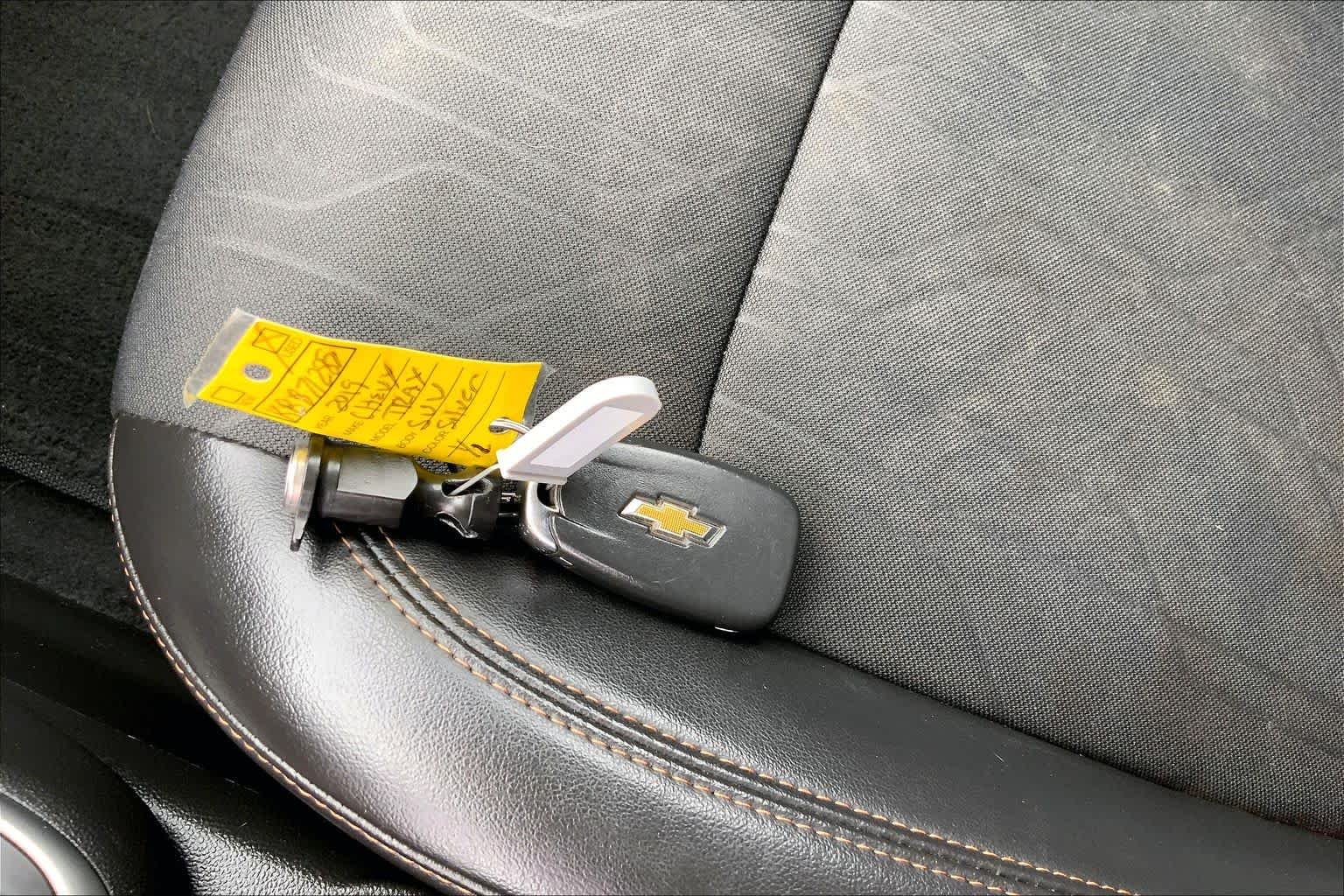 Used 2019 Silver Ice Metallic Chevrolet LT image 14