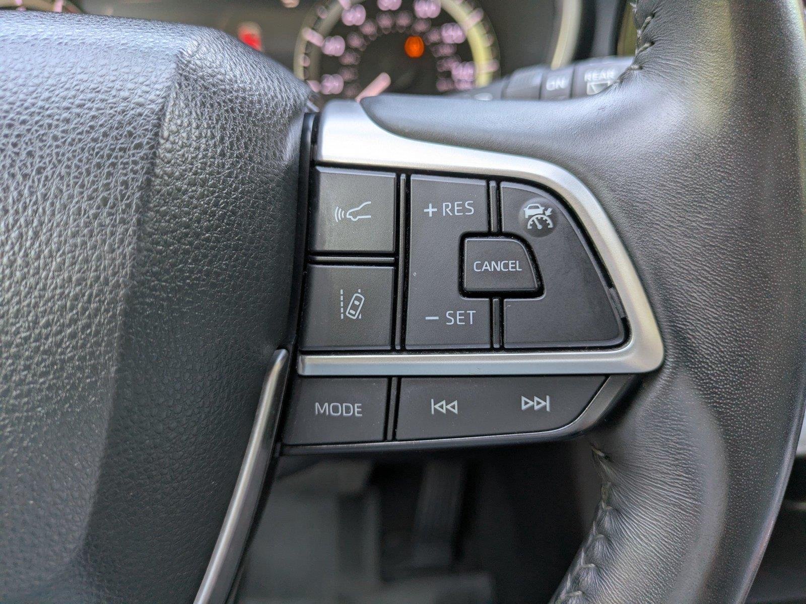 Used 2023 Wind Chill Pearl TOYOTA  image 26