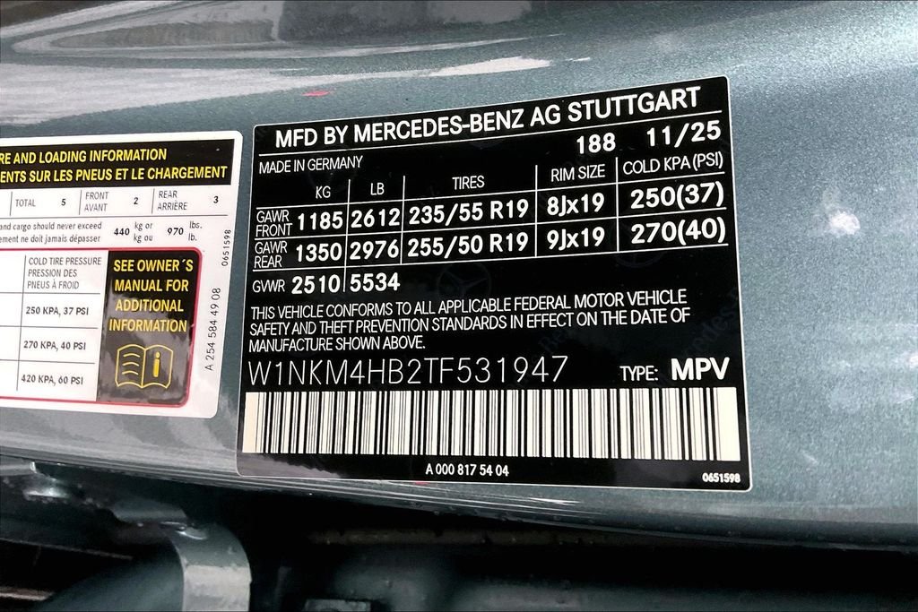 Used 2026 Brown Mercedes-Benz GLC 300 image 12