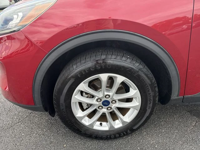 Used 2020 Rapid Red Metallic Tinted Clearcoat Ford SE image 20