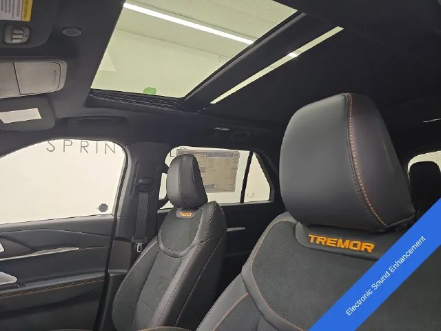 New 2027 Star White Metallic Tri-Coat Ford Tremor® image 27