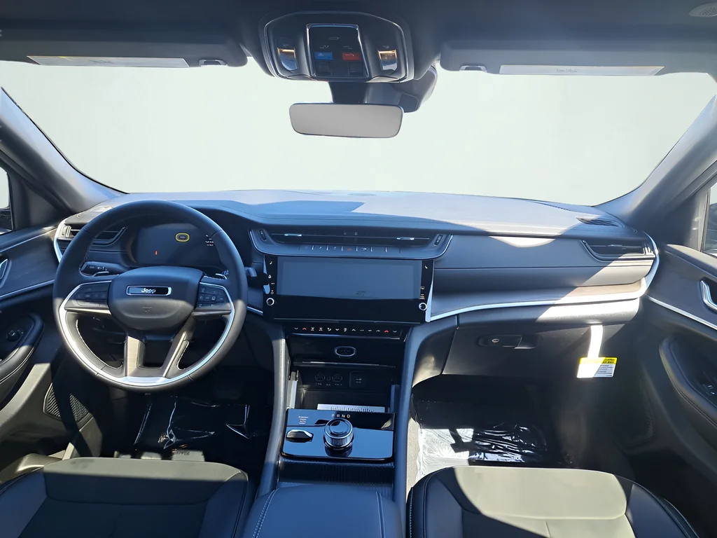 New 2026 Bright White Clearcoat Jeep Altitude image 17