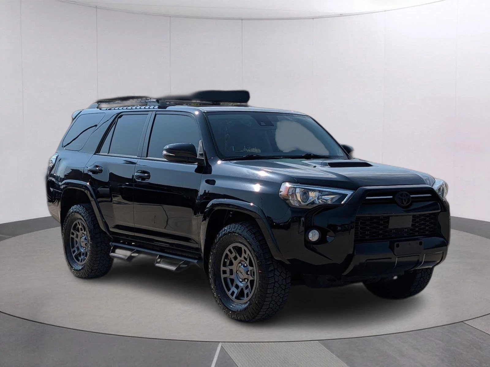 Used 2020 Midnight Black Metallic Toyota Venture image 9