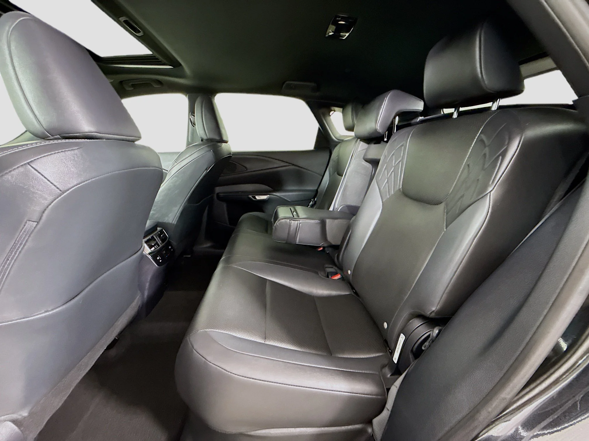 Used 2024  Lexus RX 350 image 27