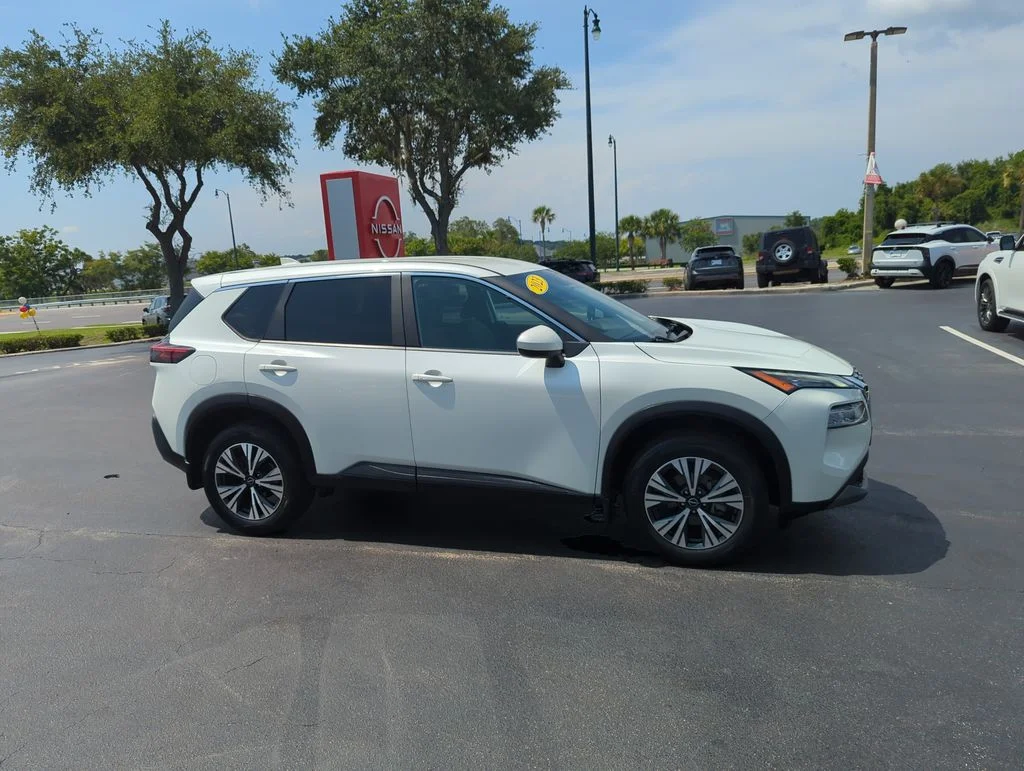 Used 2023 White Nissan SV image 2