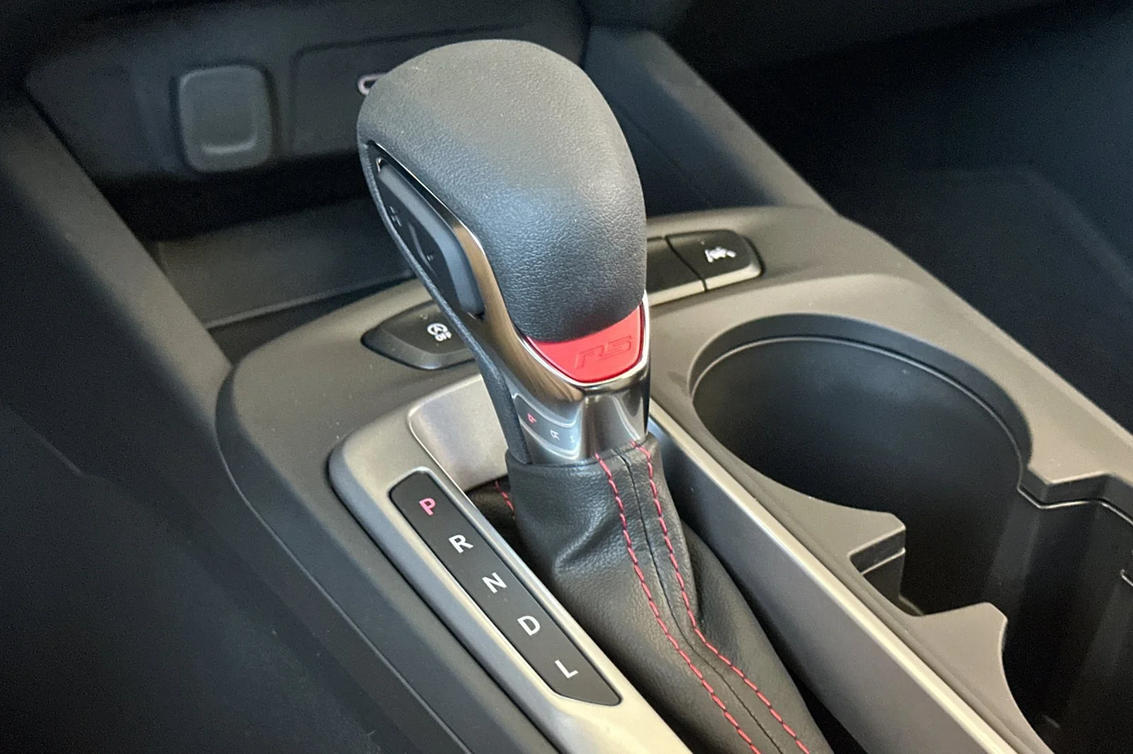 New 2026 Sterling Gray Metallic Chevrolet 1RS image 21