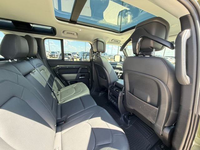 Certified Used 2026 Green Land Rover X-Dynamic SE image 17