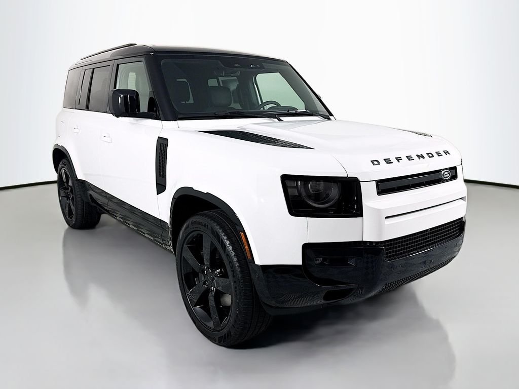 New 2026 Fuji White Land Rover X-Dynamic SE image 7