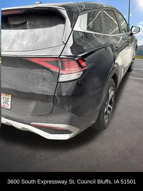 Used 2023 Black Kia EX image 9