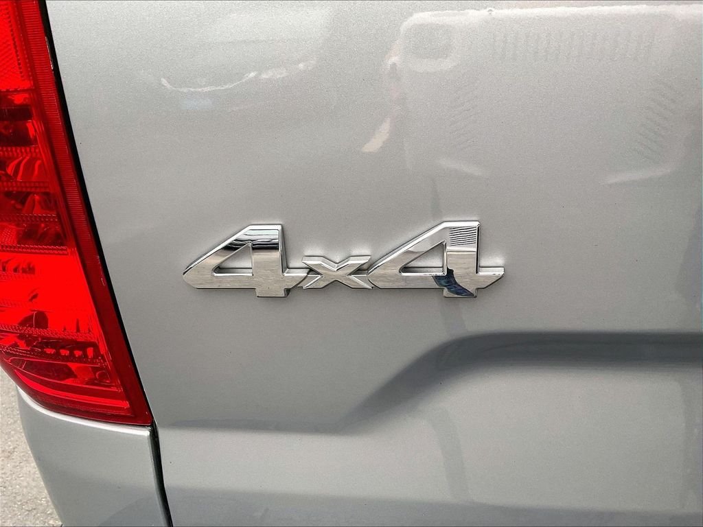 Used 2017 Silver Sky Metallic Toyota SR5 image 28