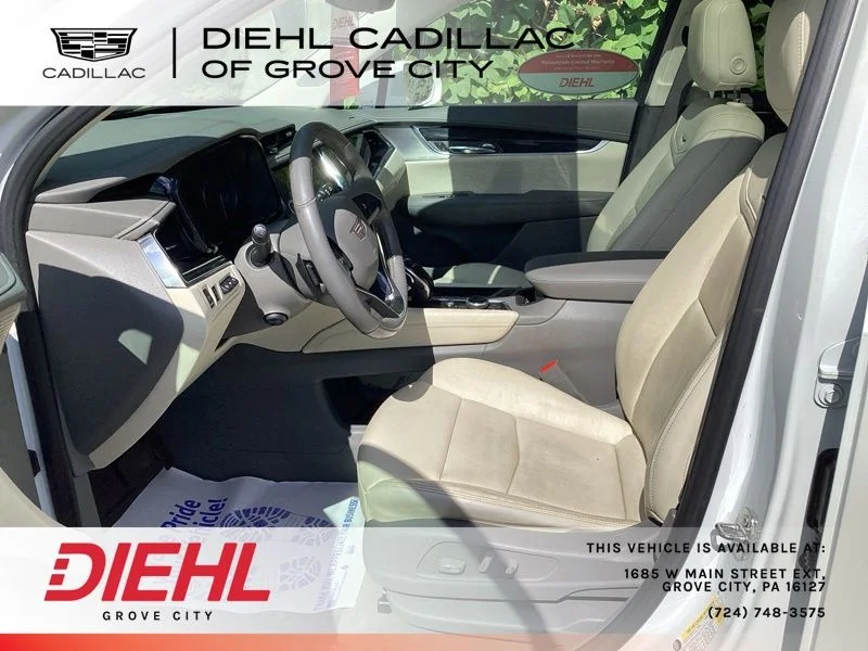Used 2020 White Cadillac Premium Luxury image 19