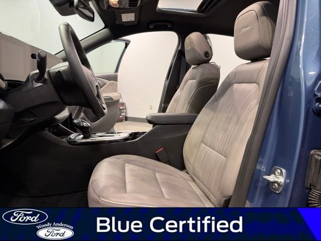 Certified Used 2025 Ocean Blue Metallic Buick Avenir image 19
