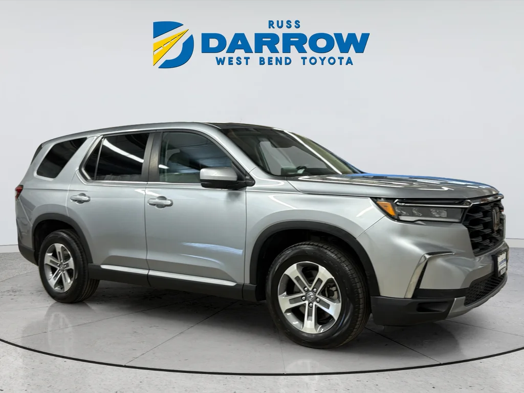 Used 2023 Silver Honda EX-L image 6