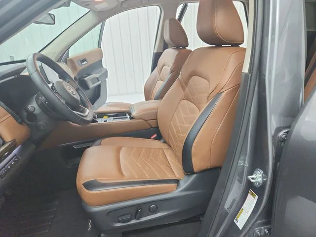 Used 2024 Gray Nissan Platinum image 20