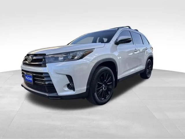 Used 2019 White Toyota SE image 3
