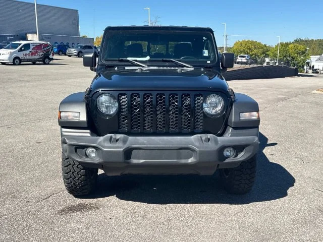 Used 2020 Black Jeep Sport image 10