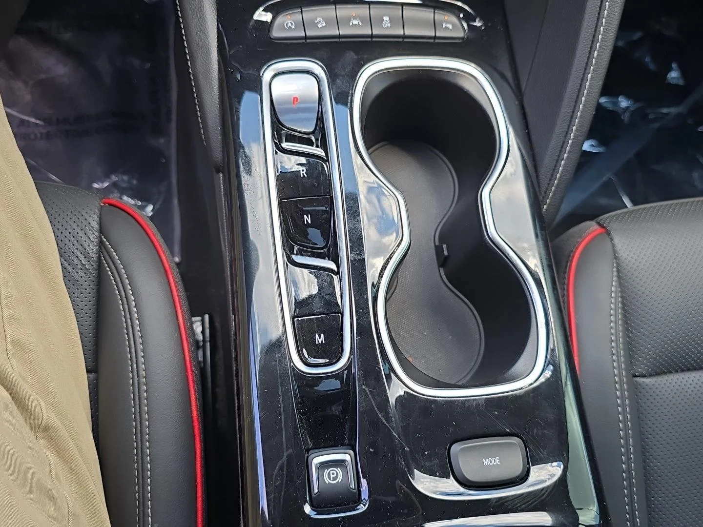 Used 2023 White Frost Tricoat Buick Essence image 22