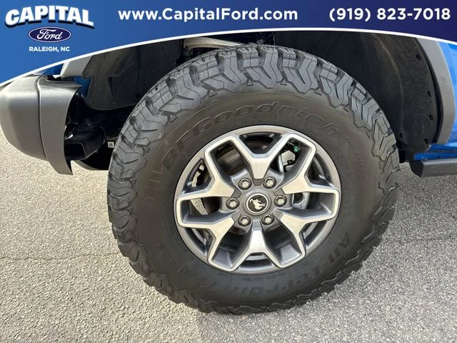 Used 2025 Blue Ford Badlands image 12
