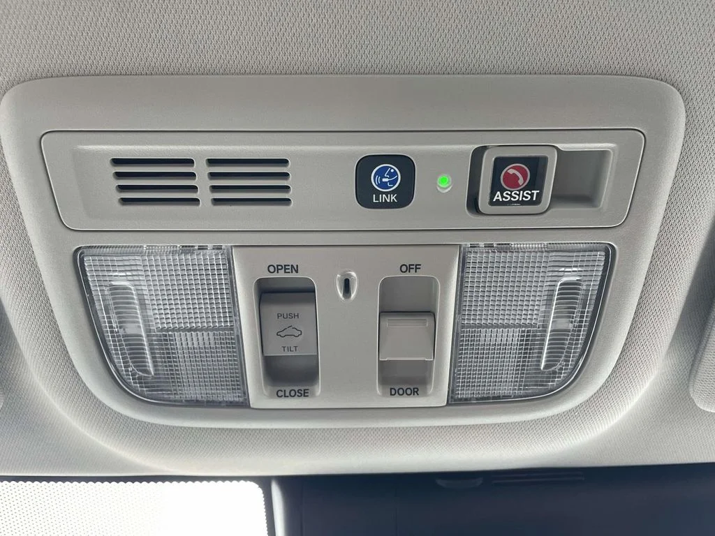 Used 2019 White Orchid Pearl Honda Touring image 21