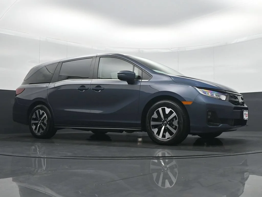 Used 2025 Black Honda EX-L image 33