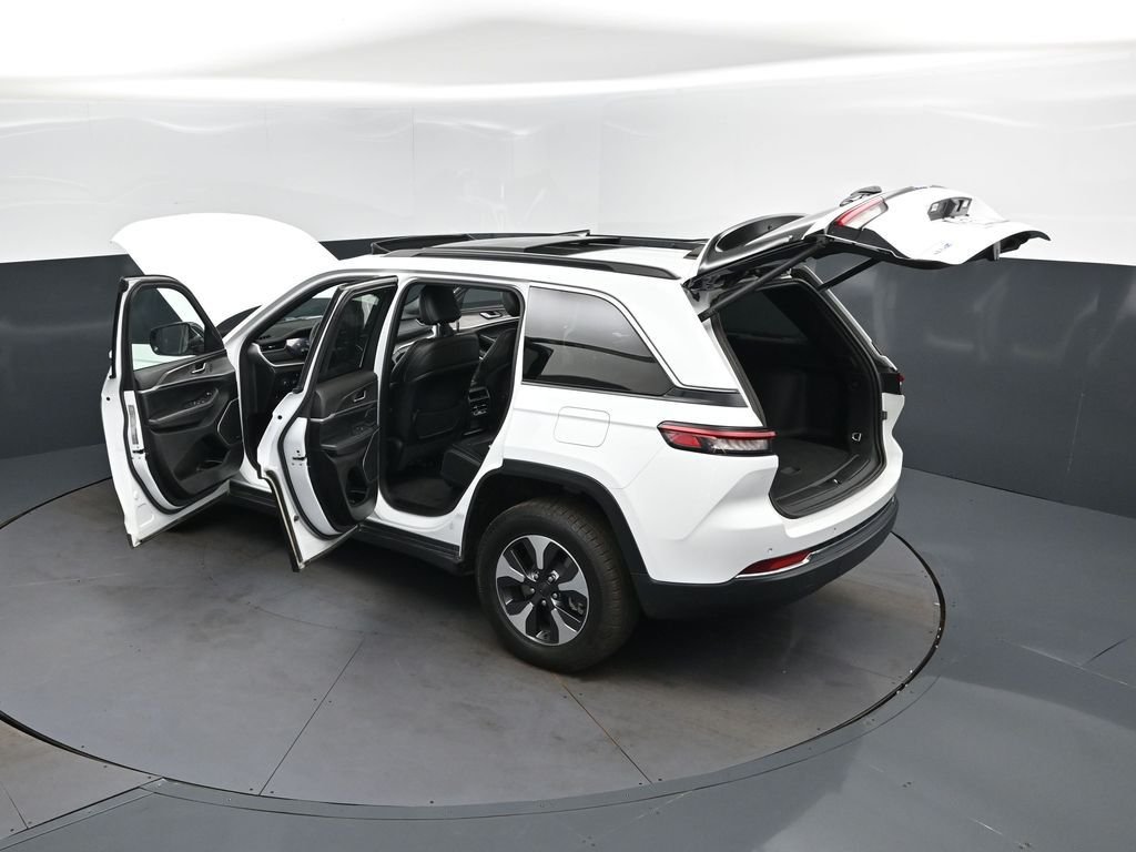 1C4RJYB67R8532039