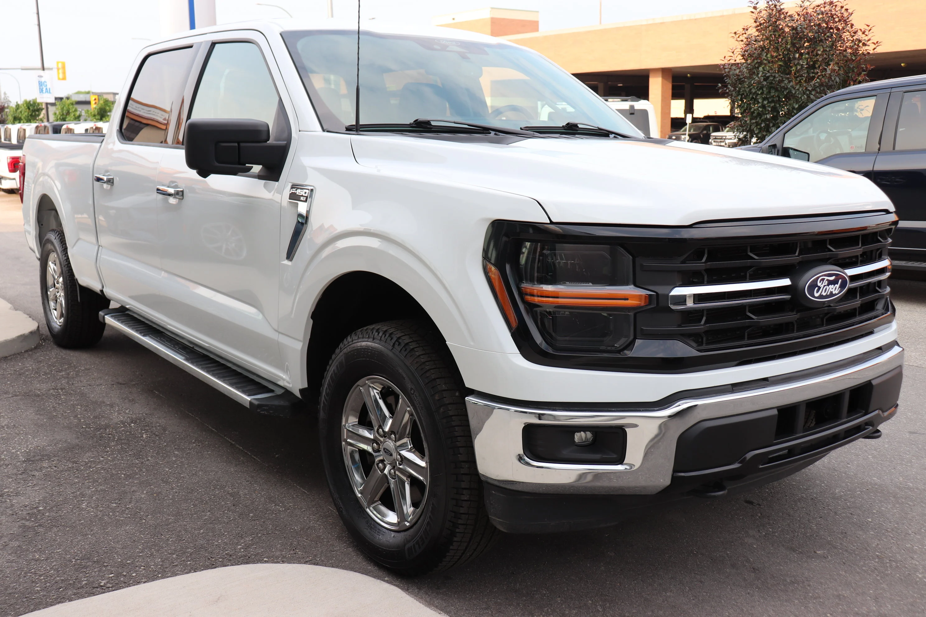 Certified Used 2024 OXFORD WHITE Ford XLT image 5