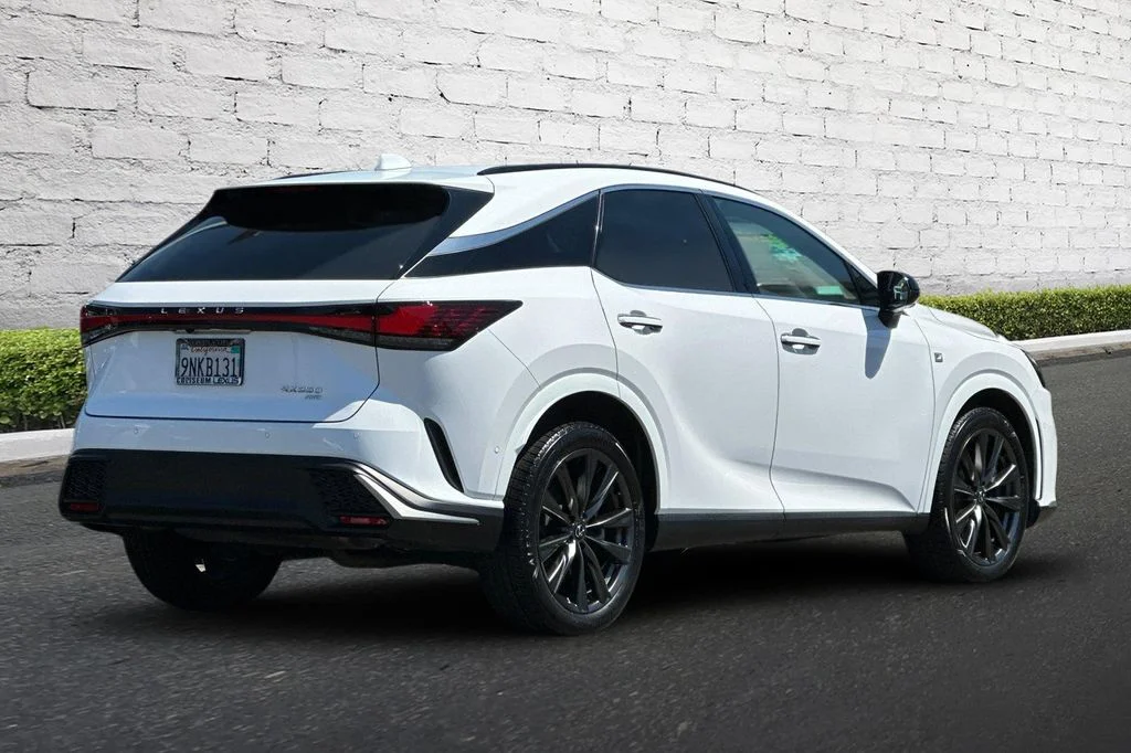 Used 2024 White Lexus 350 F Sport Handling image 4