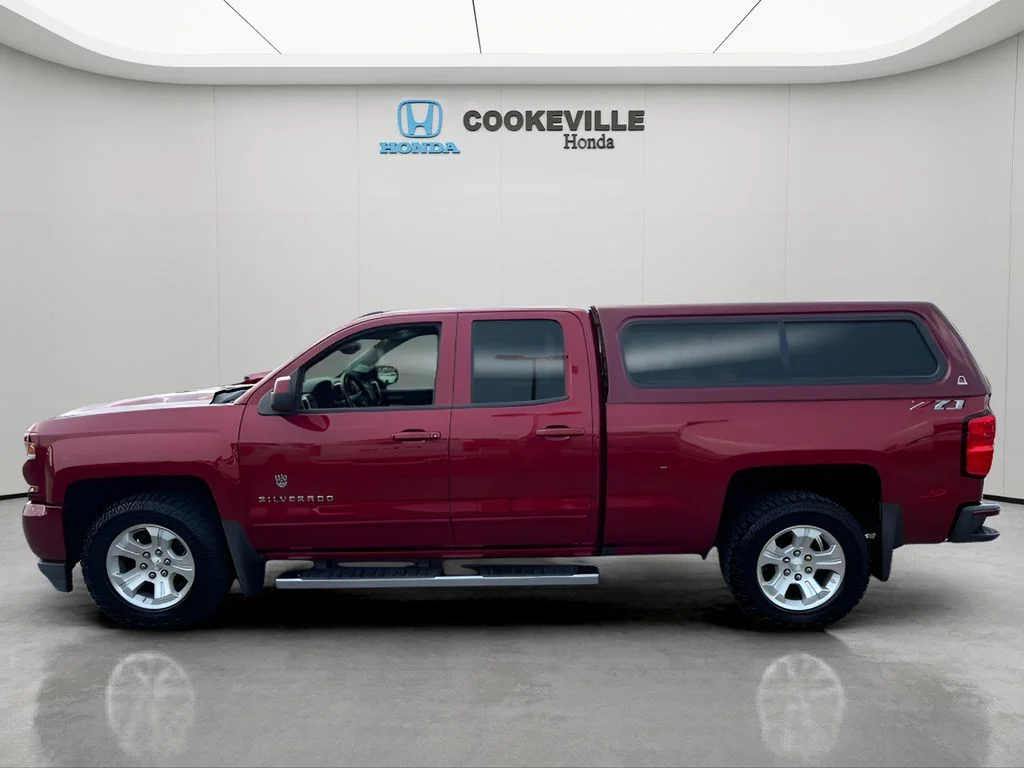 Used 2018 Cajun Red Tintcoat Chevrolet LT image 12