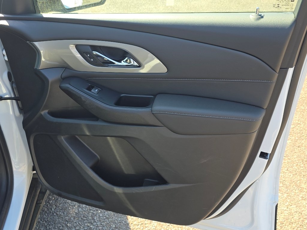 Used 2023 Summit White Chevrolet LT image 34