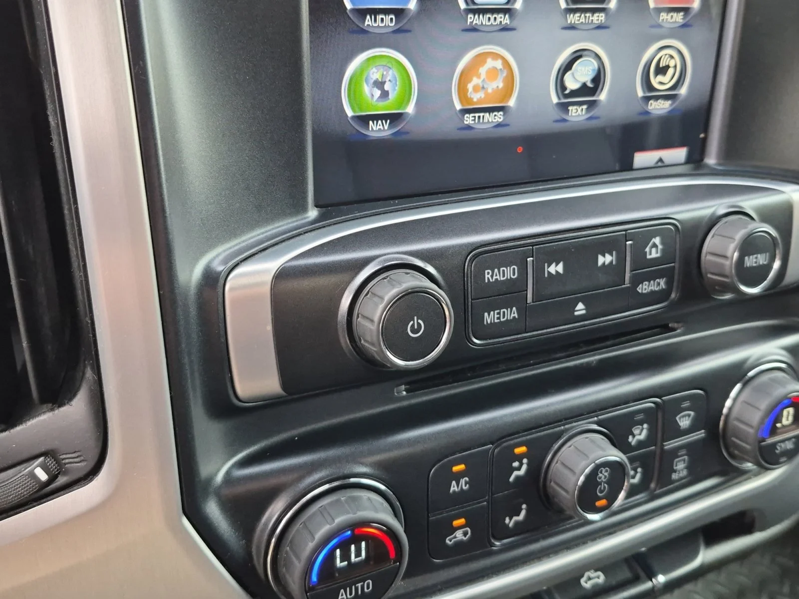 Used 2015 Light Steel Gray Metallic GMC SLE image 17