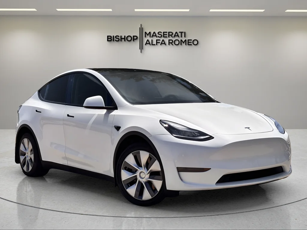 2023 Tesla Model Y Long Range Dual Motor All-Wheel Drive's photo
