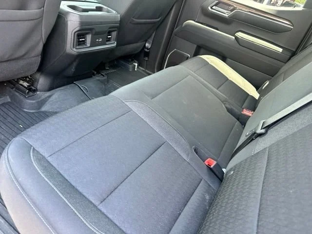 Used 2024 Summit White Chevrolet RST image 17