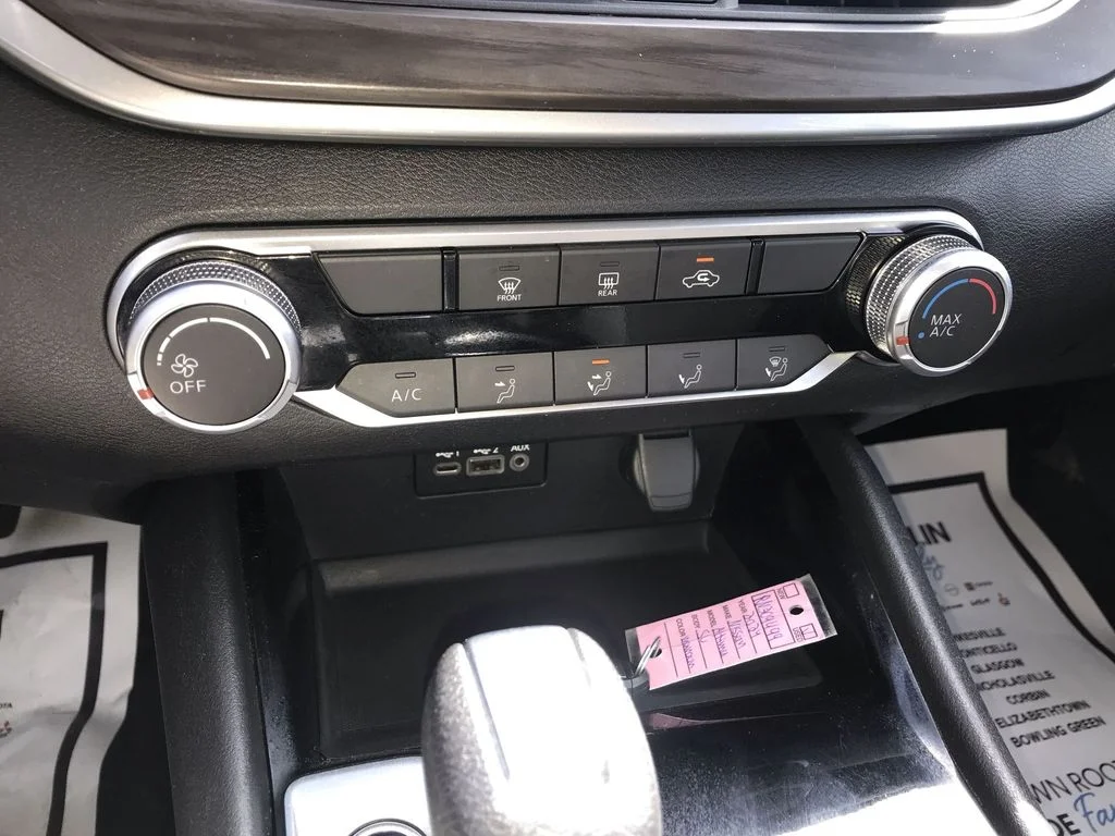 Used 2024 Red Nissan 2.5 SV image 18