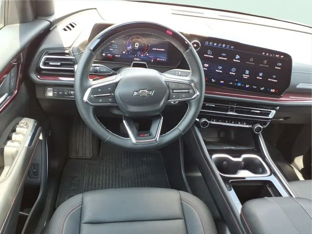 Used 2025 Red Chevrolet Z71 image 14