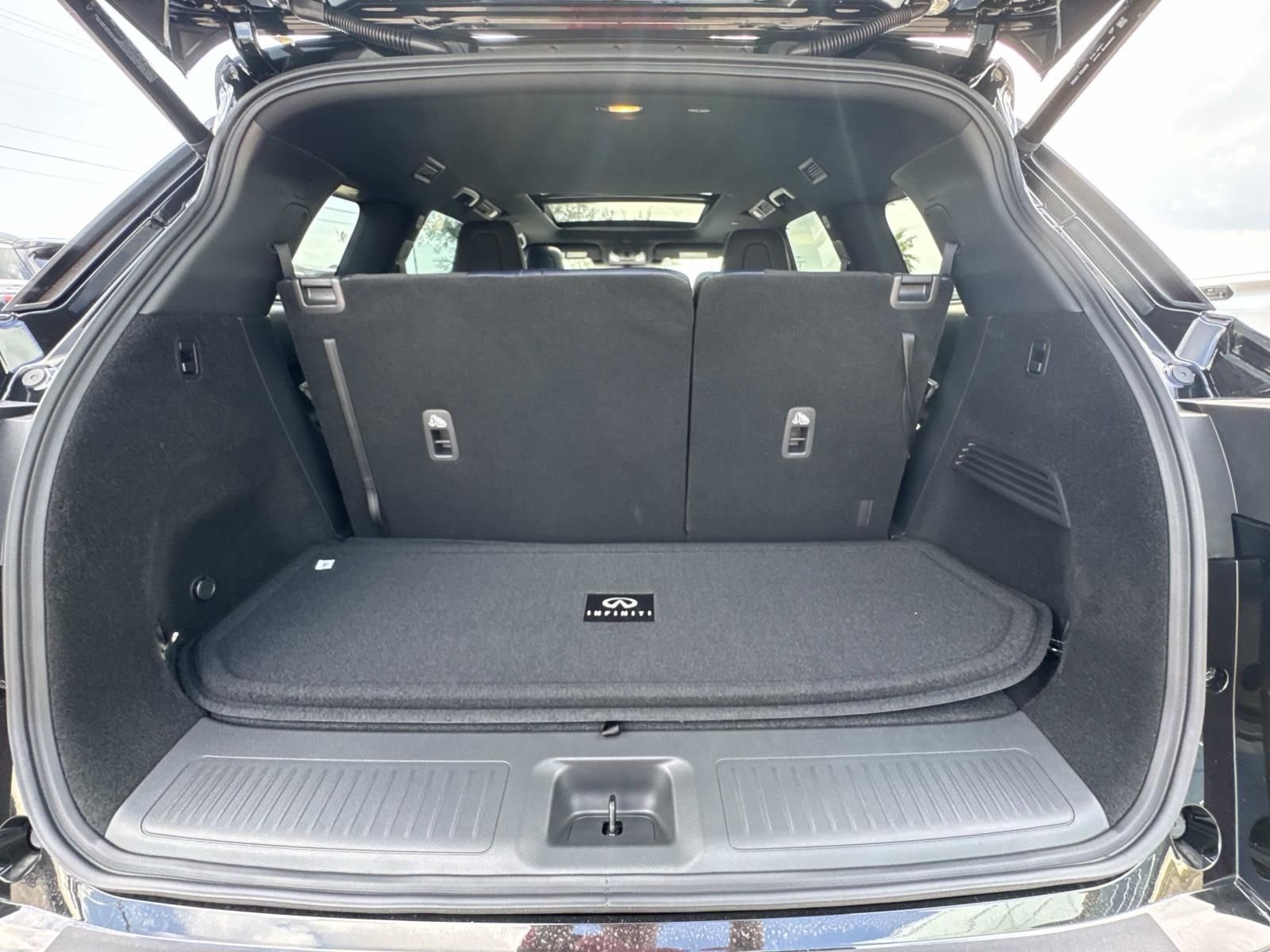 2026 INFINITI QX60 LUXE - Photo 7