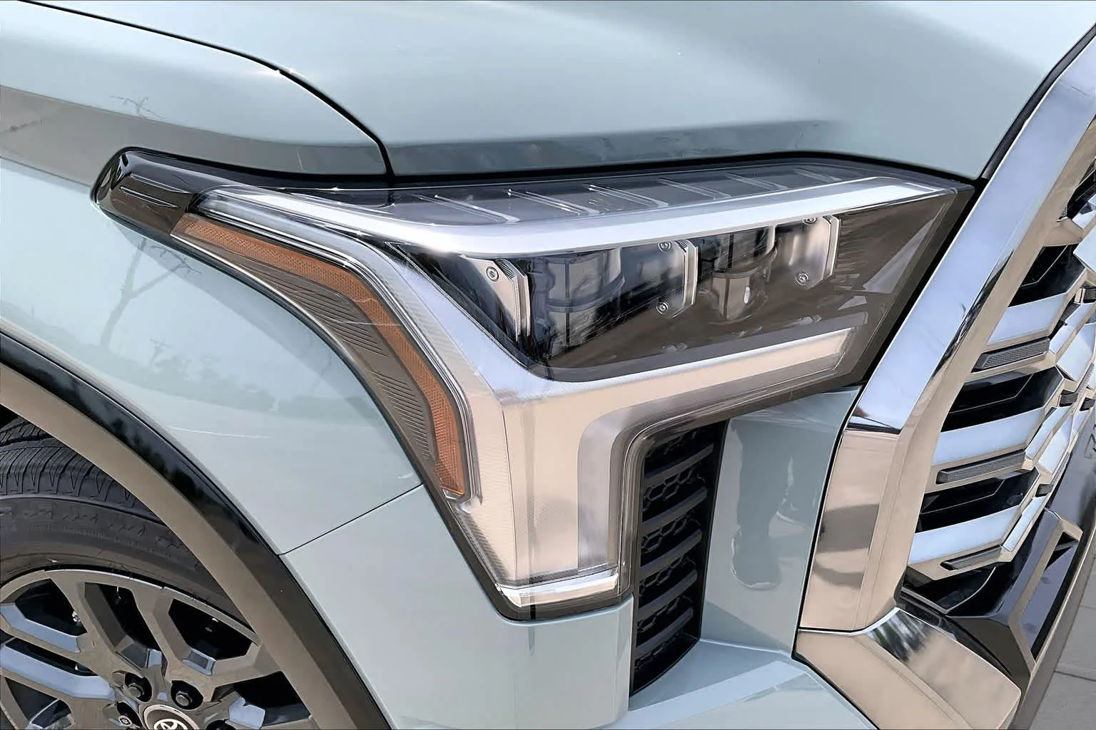 New 2026 Lunar Rock Toyota Platinum image 13