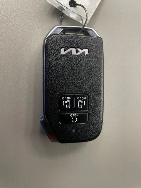 Certified Used 2024 White Kia  image 25