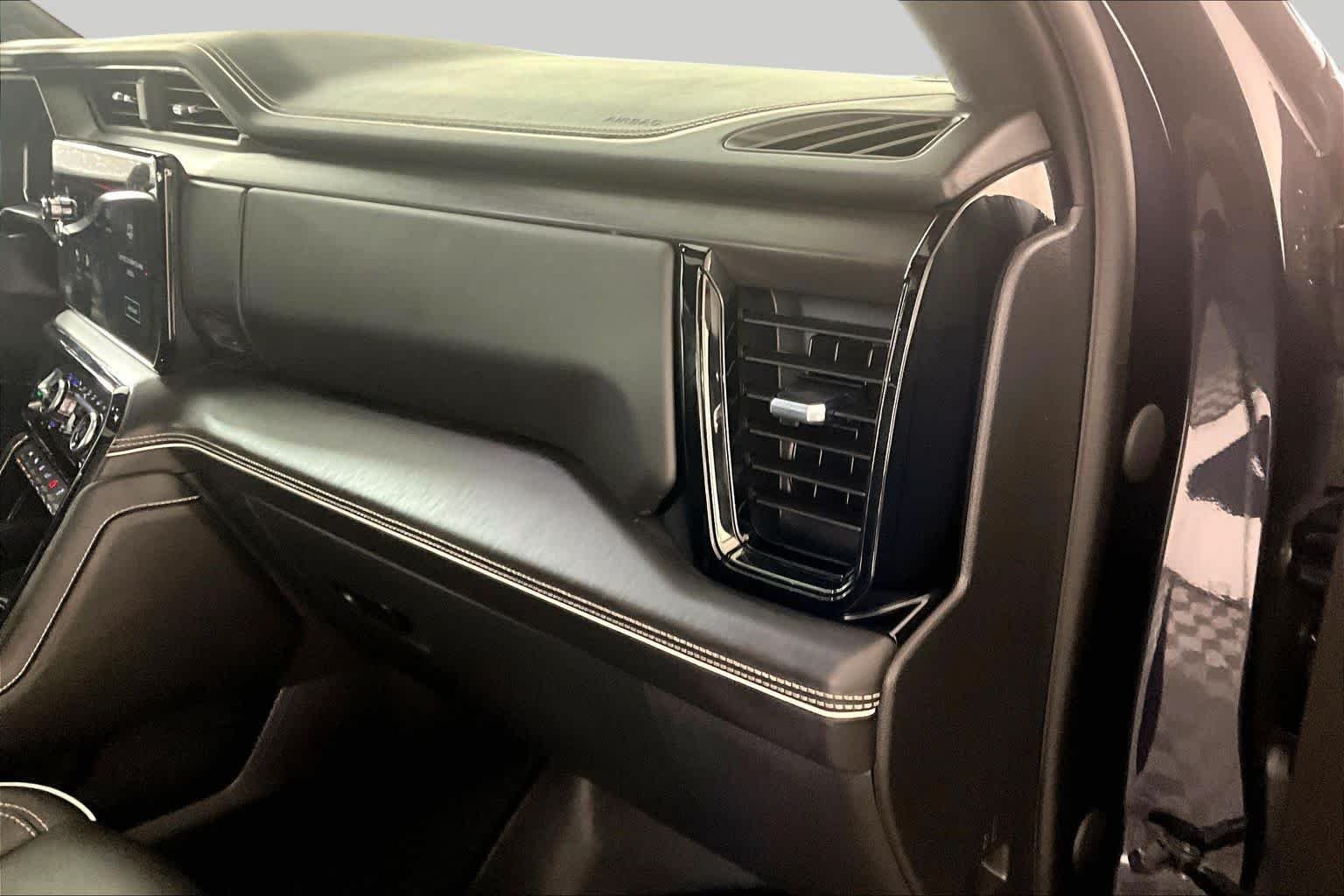 Used 2022 Titanium Rush Metallic GMC AT4X image 18