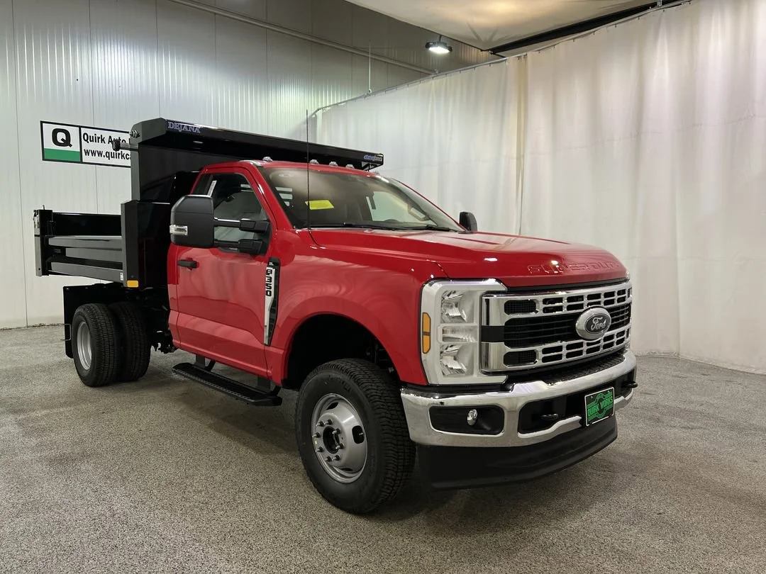 2026 Ford F-350 Super Duty Chassis Cab XL - Photo 3