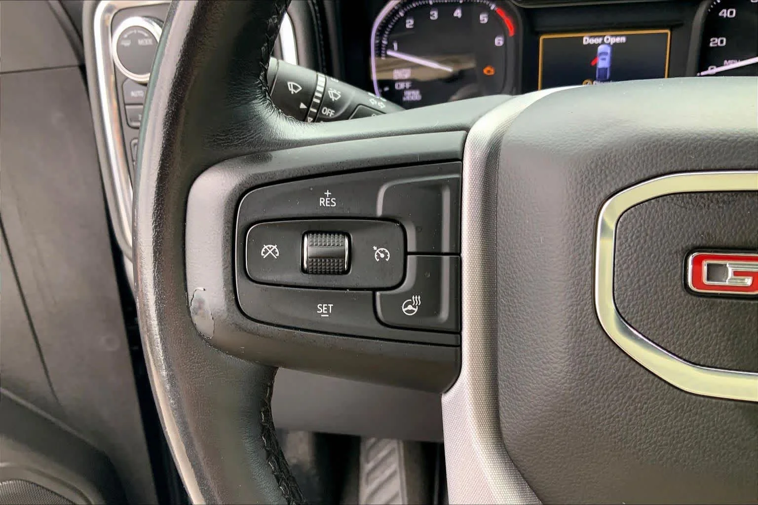 Used 2021 Pacific Blue Metallic GMC Elevation image 22