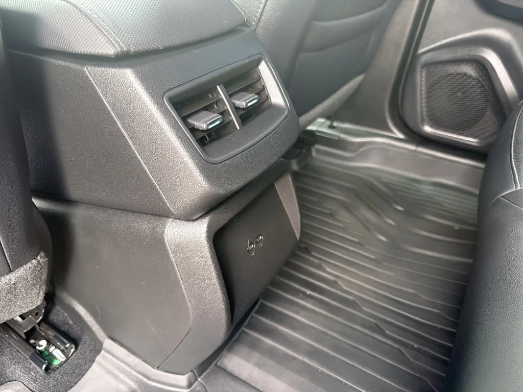 2025 Chevrolet Equinox EV RS - Photo 26