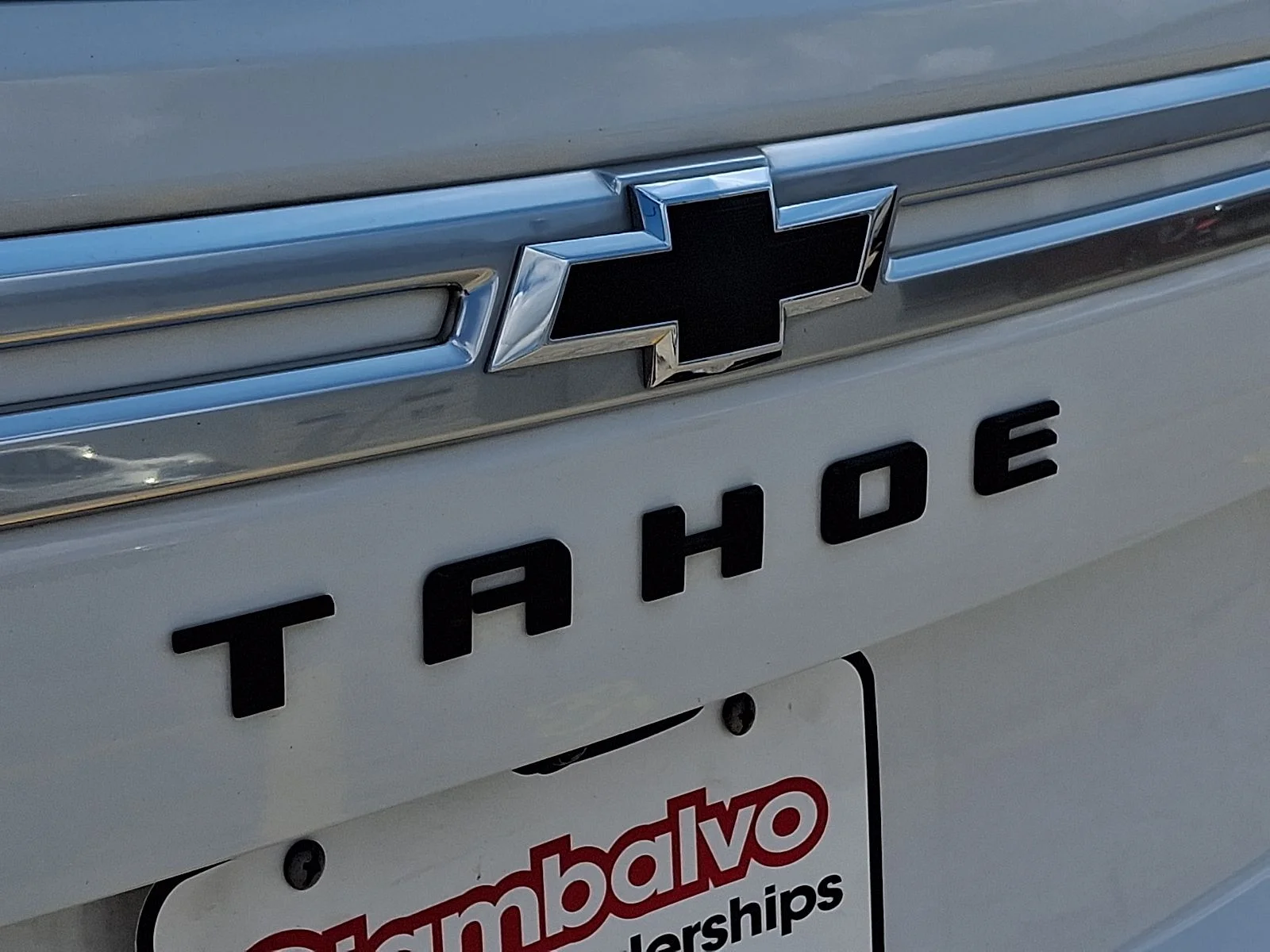 Used 2023 White Chevrolet High Country image 29