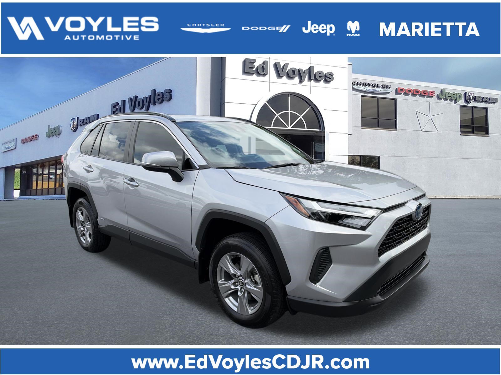 Used 2024 Silver Sky Metallic Toyota Hybrid XLE image 1