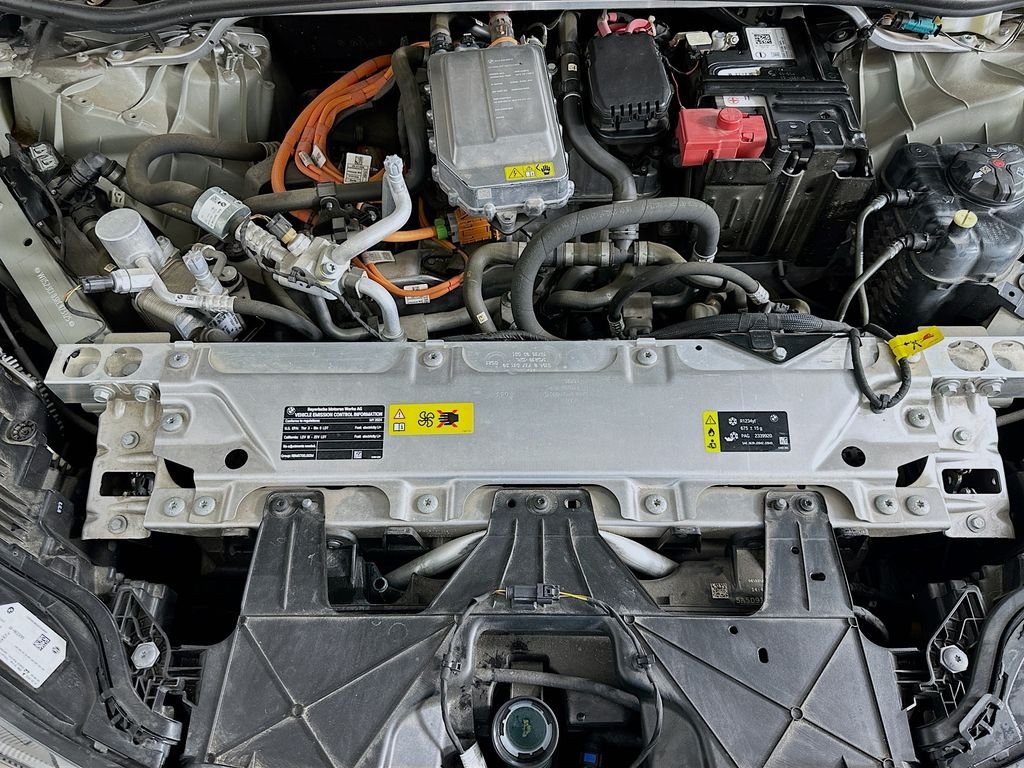 Certified Used 2024 Gray Metallic BMW xDrive50 image 30