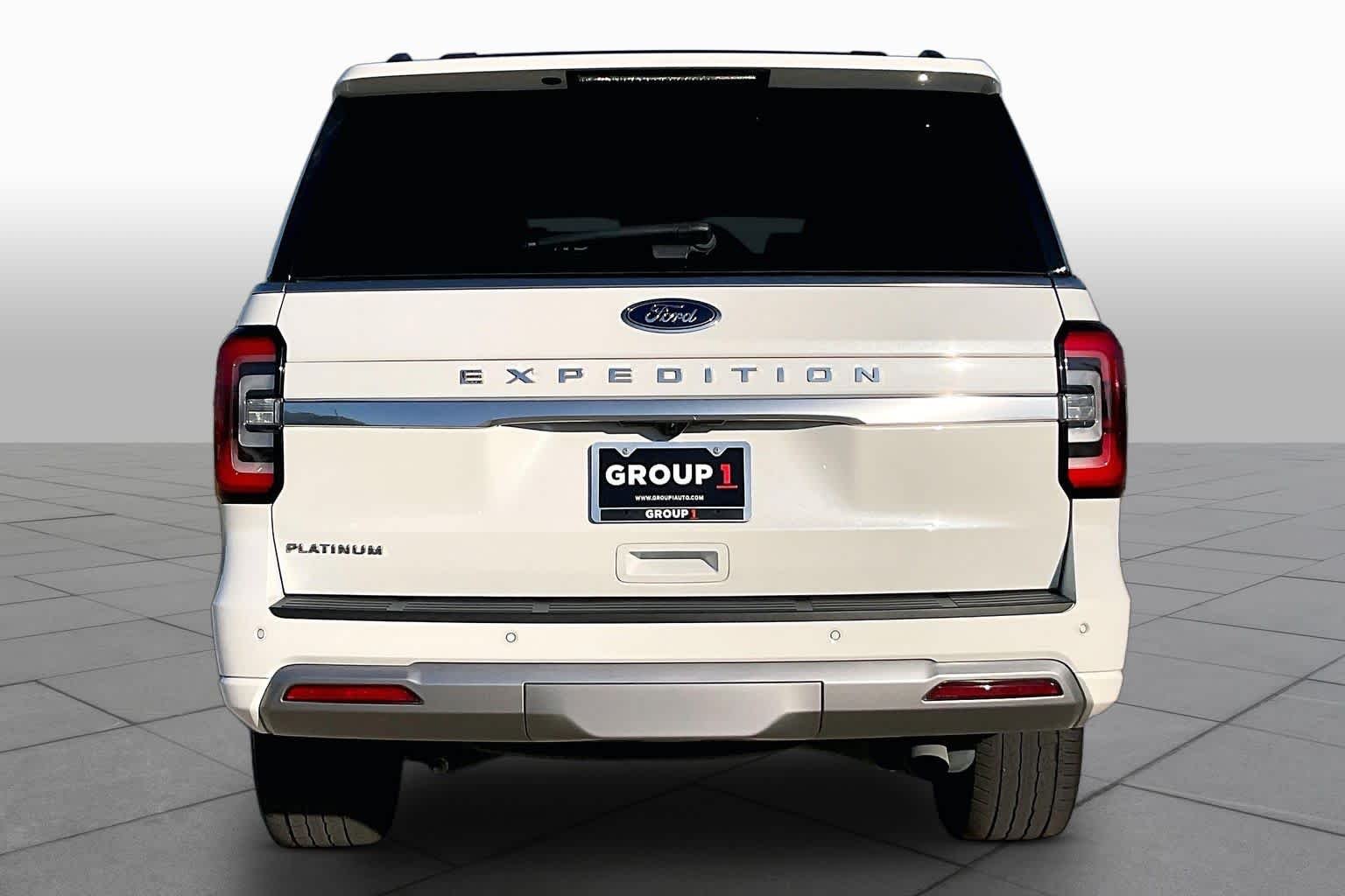 Used 2024 Star White Metallic Tri-Coat Ford Platinum image 5