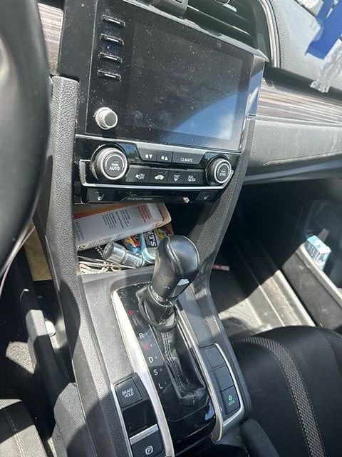 Used 2020  Honda EX image 12