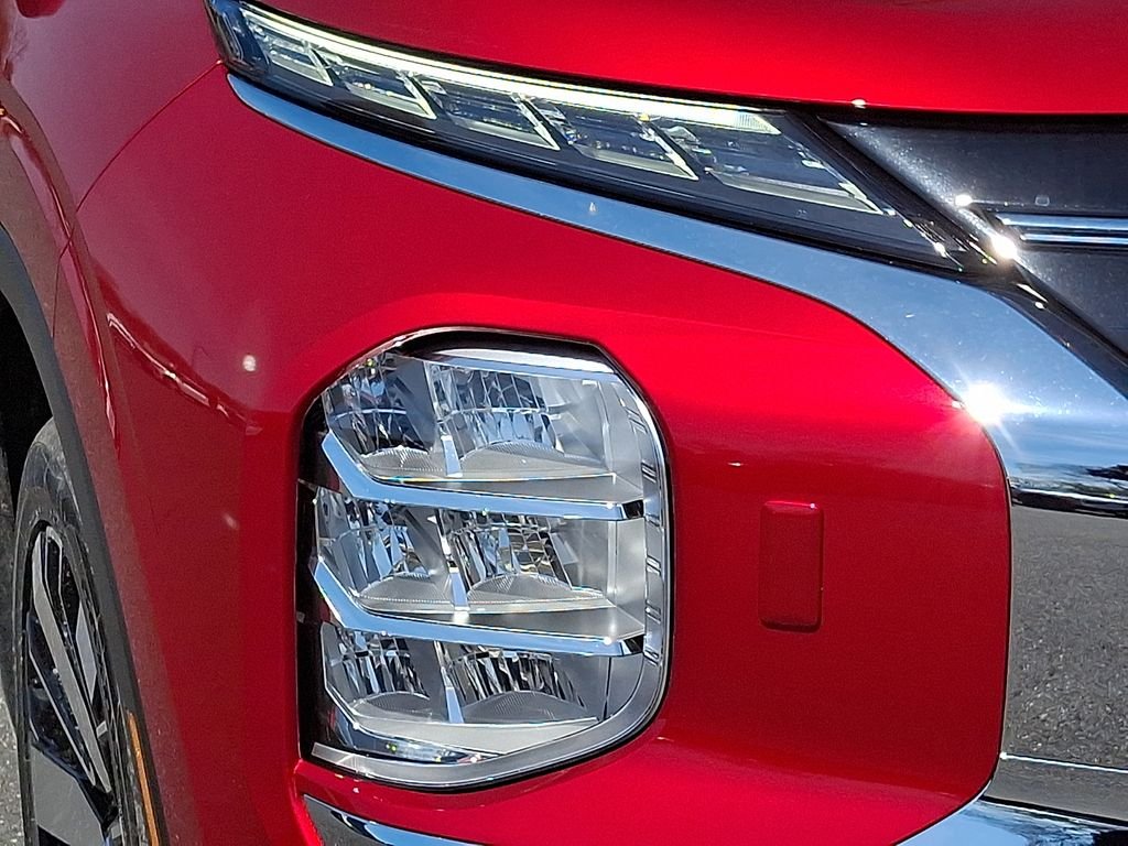 2026 Mitsubishi Outlander SE - Photo 6