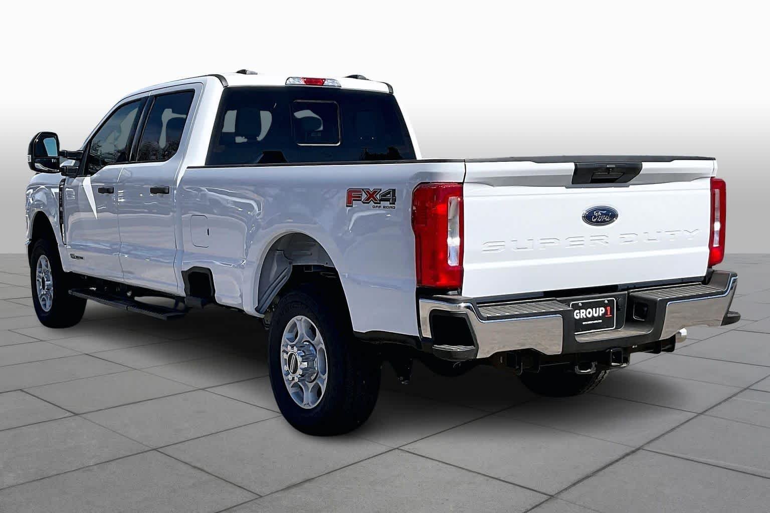 New 2026 Oxford White Ford F-350® XLT image 12